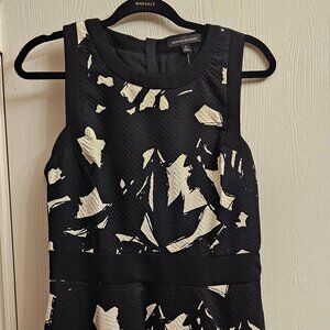 Banana Republic Black & Ivory Abstract Fit & Flare Dress – Size 10 – NWT